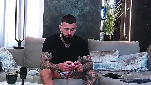 masterkingofmusclee online show from 14, 3, 2025