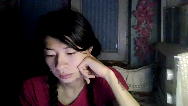 CarlyJoy online show from 26, 10, 2025