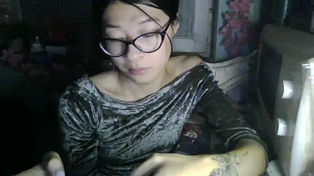 CarlyJoy online show from 18, 9, 2025