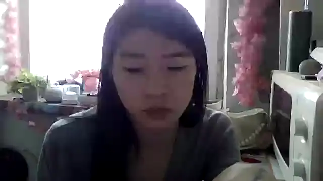 CarlyJoy online show from 6, 2, 2026