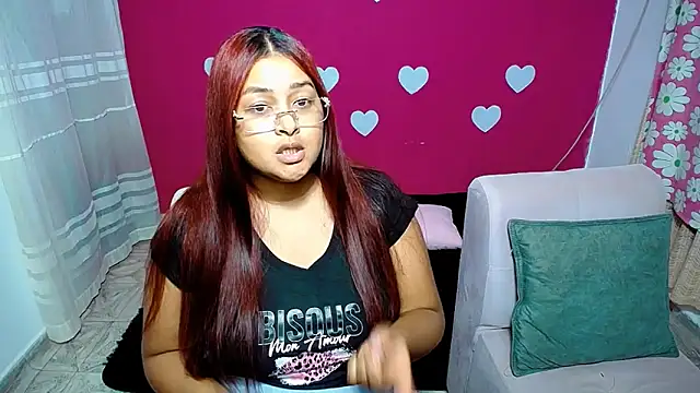 Snapshot of violeta_rous chatting on 30, 5, 2026 violeta rous online show from 30, 5, 2026