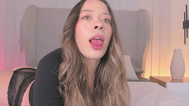 chloe d online show from 21, 11, 2025