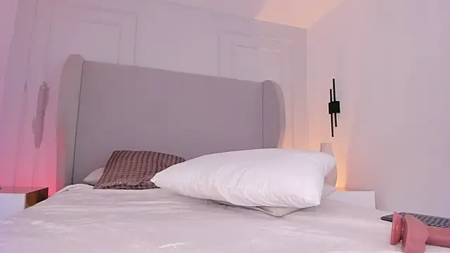 chloe d online show from 29, 10, 2025