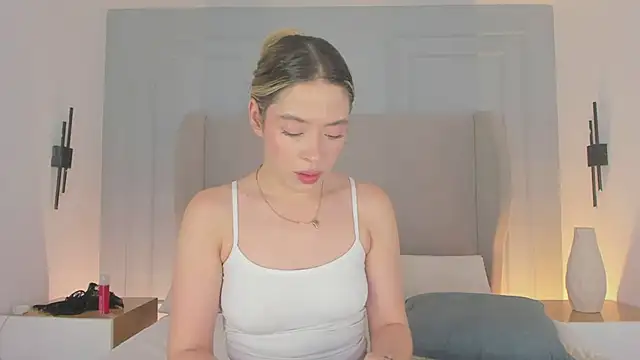 chloe d online show from 11, 4, 2026