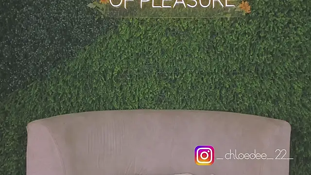 chloe d online show from 30, 9, 2025