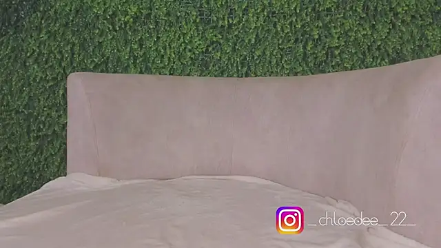 chloe d online show from 9, 10, 2025