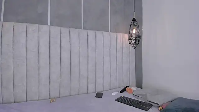 chloe d online show from 27, 2, 2025