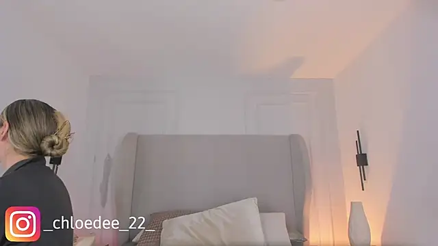 chloe d online show from 10, 1, 2026