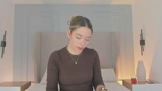 chloe d online show from 27, 3, 2026