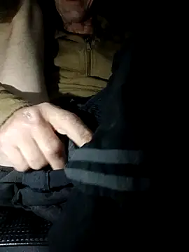 deepstroker42071 online show from 10, 11, 2025