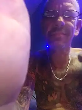 deepstroker42071 online show from 18, 1, 2025