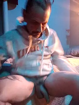 deepstroker42071 online show from 28, 11, 2025