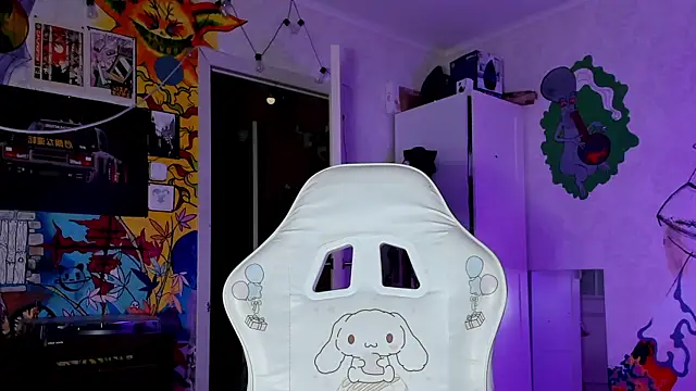 Sunny Mouse  online show from 10, 9, 2025