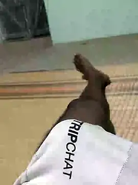 SILENT FUCKER 01 online show from 9, 3, 2025