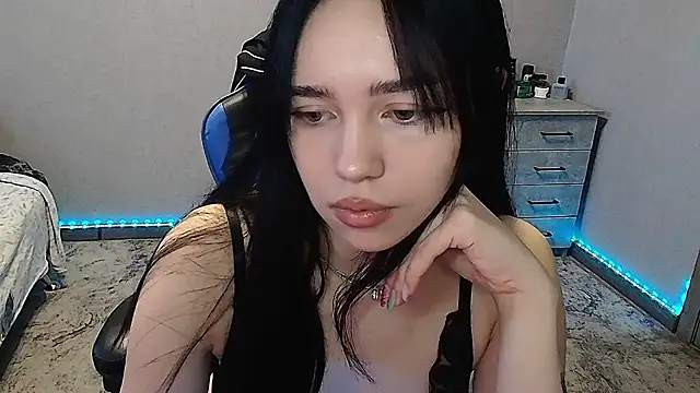 KathrineBerry online show from 7, 3, 2025