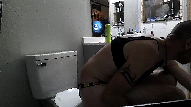 Bi curious86 online show from 29, 9, 2025