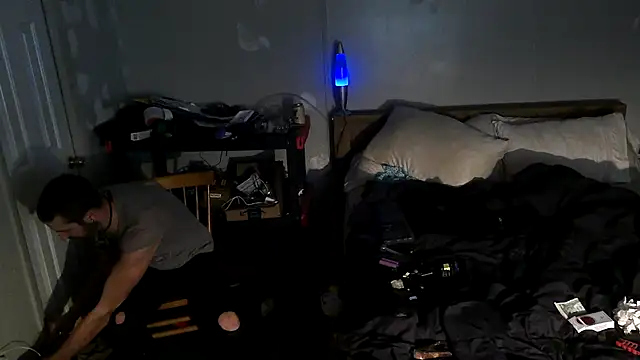 Bi curious86 online show from 8, 11, 2025