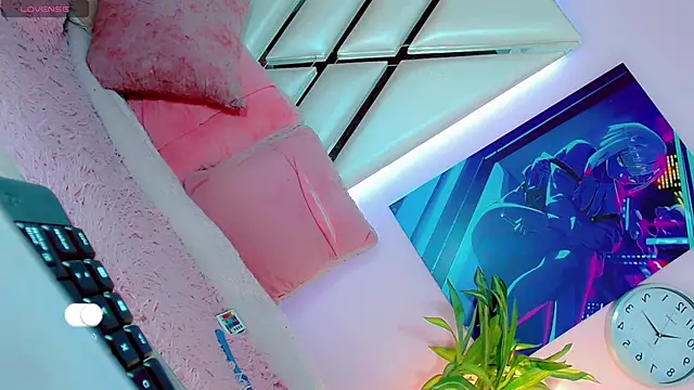 Hannahsmit online show from 24, 1, 2025