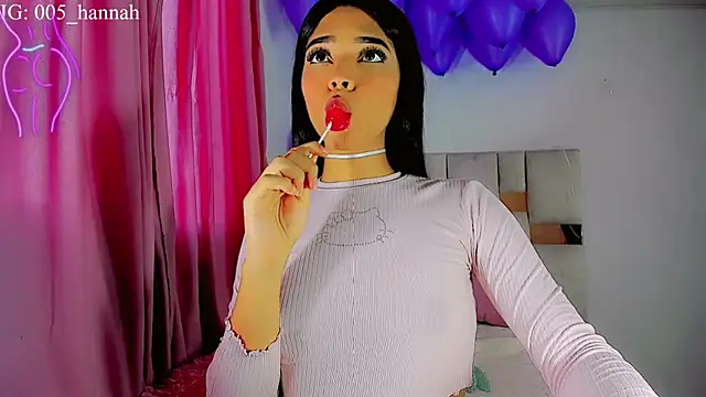 Hannahsmit online show from 2, 11, 2025