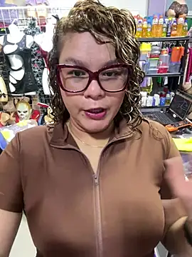 ROSALIALUCY online show from 3, 3, 2026