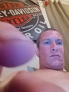 CuddlyFloat88 online show from 11, 3, 2026