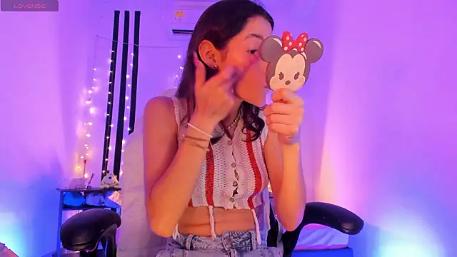 Gorgeous Team online show from 4, 3, 2026