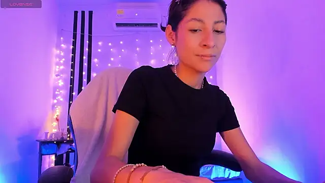 Gorgeous Team online show from 17, 2, 2026