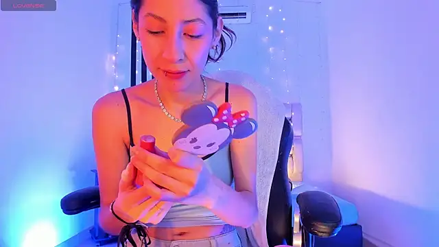 Gorgeous Team online show from 7, 4, 2026