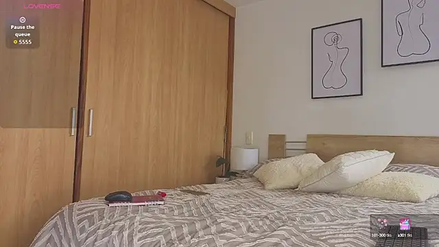 sweet sophia90s online show from 8, 10, 2025