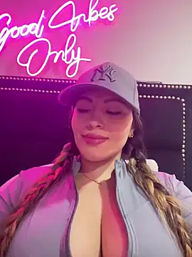 sexyyykloee online show from 20, 5, 2026
