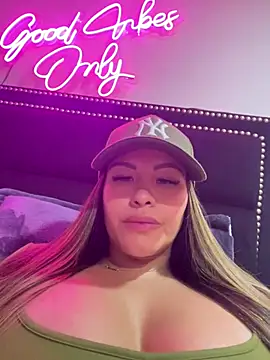 Snapshot of sexyyykloee chatting on 5, 7, 2026 sexyyykloee online show from 5, 7, 2026