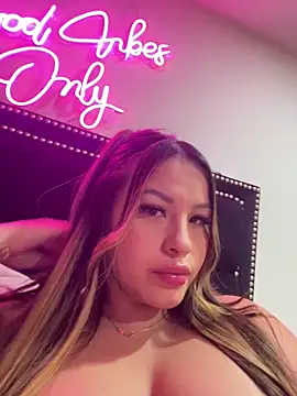 sexyyykloee online show from 12, 4, 2026