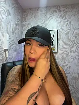 sexyyykloee online show from 16, 2, 2026