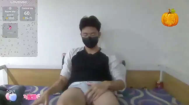 Gwencloudy online show from 7, 2, 2025