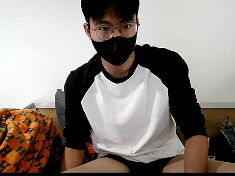 Gwencloudy online show from 25, 10, 2025