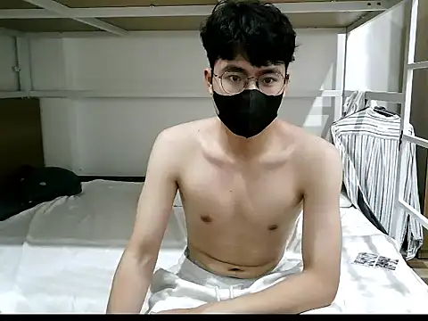 Gwencloudy online show from 22, 2, 2026