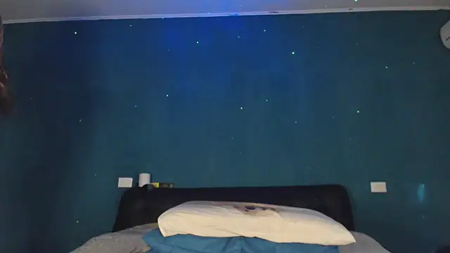 Karendolly  8 online show from 14, 7, 2026