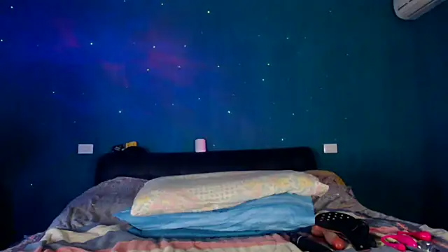 Karendolly  8 online show from 2, 3, 2026