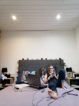 Madame Callie online show from 15, 7, 2026