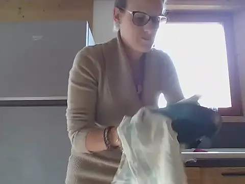 Madame Callie online show from 12, 11, 2025