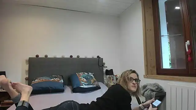 Madame Callie online show from 1, 6, 2026