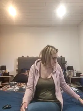 Madame Callie online show from 17, 5, 2026