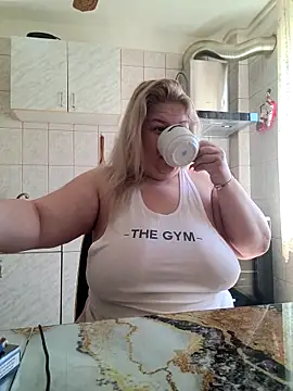 AriannaMilf online show from 26, 4, 2026