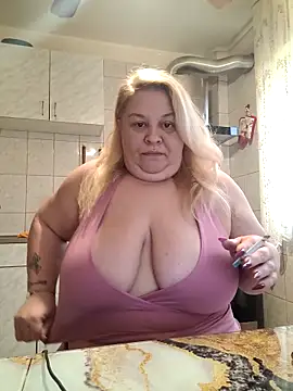 AriannaMilf online show from 8, 10, 2025