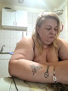 AriannaMilf online show from 7, 11, 2025