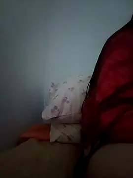 Snapshot of bruna_safadinhaa chatting on 26, 11, 2025 bruna safadinhaa online show from 26, 11, 2025