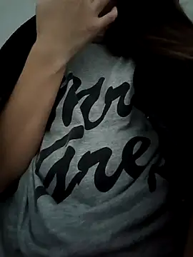 Snapshot of bruna_safadinhaa chatting on 3, 11, 2025 bruna safadinhaa online show from 3, 11, 2025