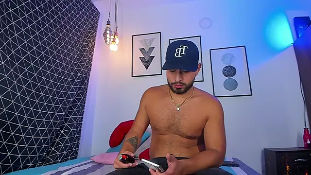 Juan Castano online show from 9, 3, 2025