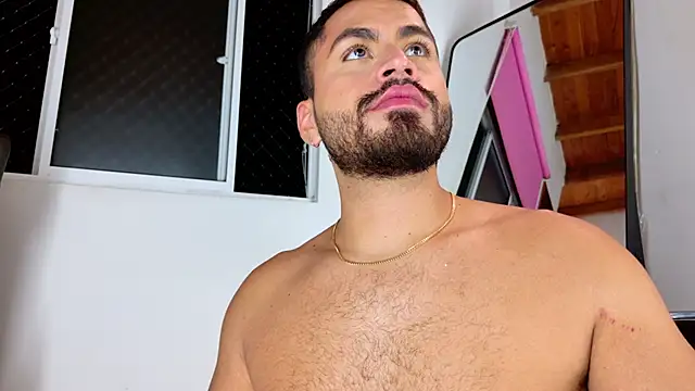 Juan Castano online show from 21, 5, 2026