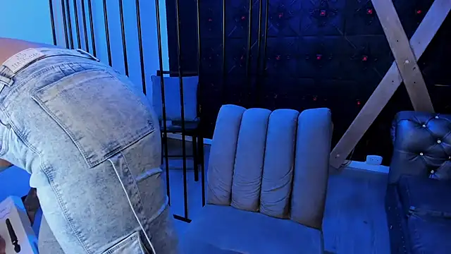 Snapshot of TeennNaugthy18 chatting on 17, 9, 2025 TeennNaugthy18 online show from 17, 9, 2025